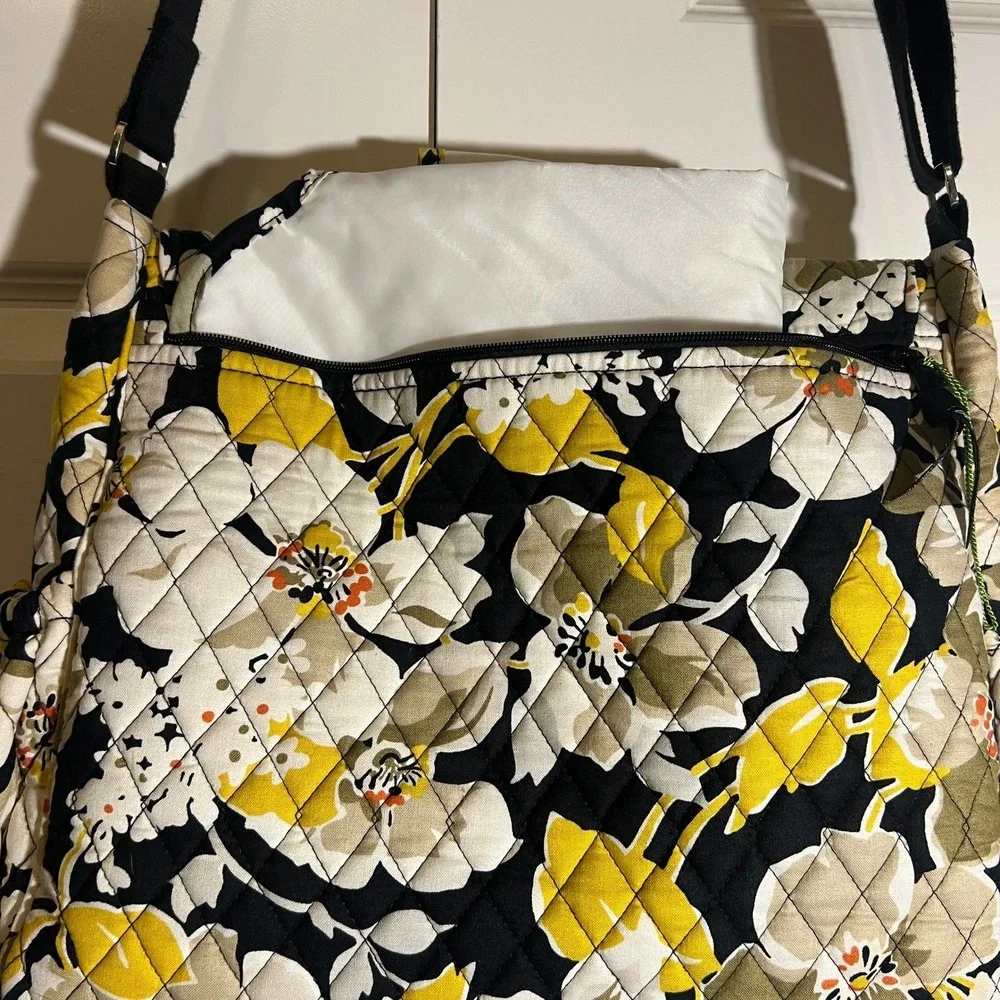 Vera Bradley Quilted Messenger Diaper Bag Tote‎ in Dogwood Print (Retired), NWOT